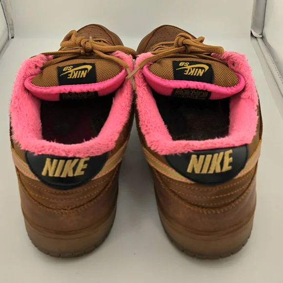 2007 Nike SB Premium Dunk Low Gibson Guitar Case Men's Size 9.5